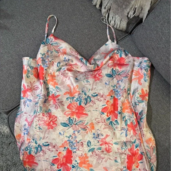 Floral Dress - Picture 3 of 5